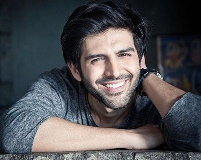 Kartik Aaryan Height, Weight, Age, Girlfriend, Biography, Family & Facts 8 Kartik Aaryan Height, Weight & Age