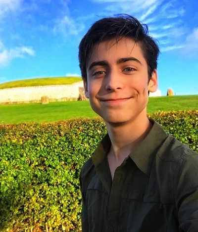 Aidan Gallagher Height, Age, Girlfriend, Biography, Family, Affairs & More