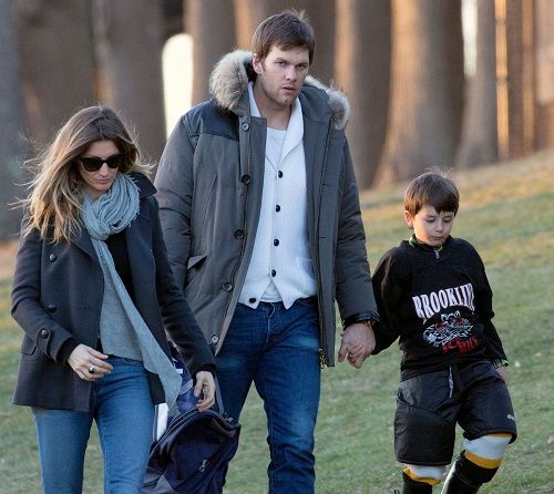 Benjamin Brady Wiki (Tom Brady's Son) Age, Biography, Family & More 2 Benjamin Brady with her parents Tom Brady and Gisele Bündchen