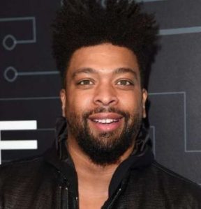 DeRay Davis Age, Height, Wife, Biography, Family, Net worth & More 4 DeRay Davis Wife & Son