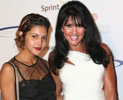 Paris St. John Wiki (Kristoff St. John's Daughter) Age, Biography, Family 4 Paris St. John and her mother Mia St. John