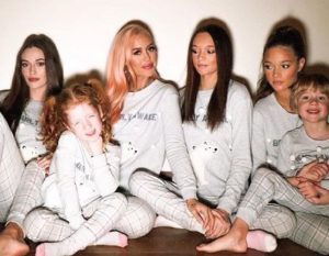 Felicite Tomlinson Wiki, Age, Height, Biography, Boyfriend, Death & More 4 Felicite Tomlinson Biography
