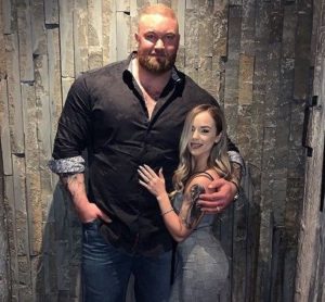 Kelsey Henson Height, Age, Biography, Husband, Family, Affairs & More