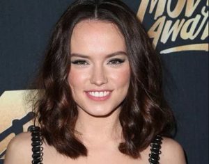 Daisy Ridley Height, Weight, Age, Biography, Boyfriend, Family & More 5 Daisy Ridley Boyfriend, Dating History & Tattoos