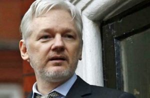 Julian Assange Height, Age, Wife, Bio (WikiLeaks) Family & Net worth 9 Julian Assange Controversy, Ethnicity & Cases