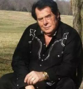 Larry Mitchell Hopkins Wiki, Age, Wife, Biography, Family & Facts 4 Larry Mitchell Hopkins Height, Weight & Ethnicity