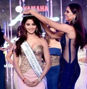 Urvashi Rautela Height, Weight, Age, Husband, Biography, Family & Facts 12 Urvashi Rautela Height, Weight & Body Figure