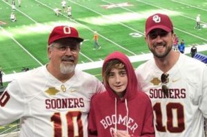 Austin Eubanks Wiki, Age, Wife, Biography, Family, Net worth & Death 4 Austin Eubanks with his father & son