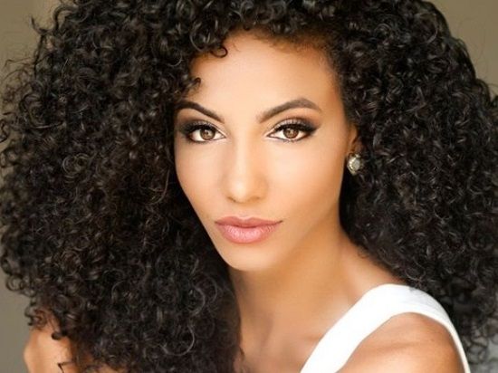Cheslie Kryst (Miss USA) Height, Weight, Age, Bio, Family & Boyfriend 3 Cheslie Kryst