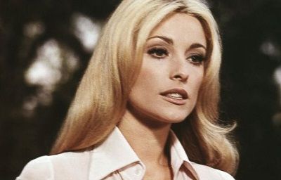 Debra Tate Wiki, Age (Sharon Tate's Sister) Bio, Family, Husband, Facts 2 Debra Tate's sister Sharon Tate was murdered by Manson Family members in 1969
