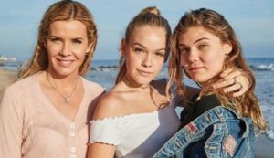 Faith Schroder with Andrea Schroder (Mother) & Cambrie Schroder (Sister)