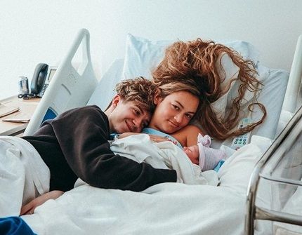 Gabriela Gonzalez Age, Height, Biography, Boyfriend, Family & Wiki 5 Gabriela Gonzalez & Jack Avery daughter Lavender May Avery