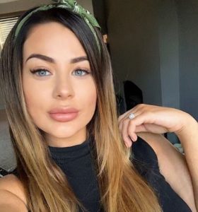 Jessica Hayes (Love Island) Age, Height, Weight, Bio, Boyfriend, Family 4 Jessica Hayes Height, Body Figure & Weight