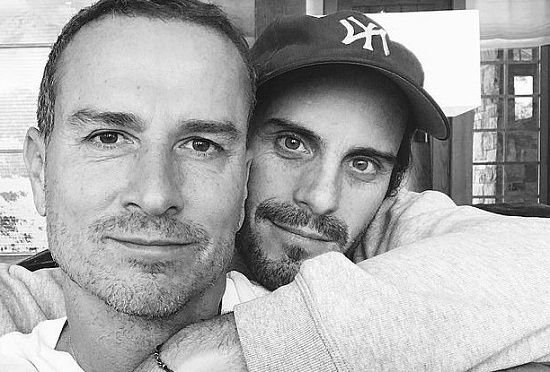 Nino Muñoz (Photographer) Age, Bio, Height, Family, Boyfriend, Facts 6 Nino Muñoz Gay Boyfriend