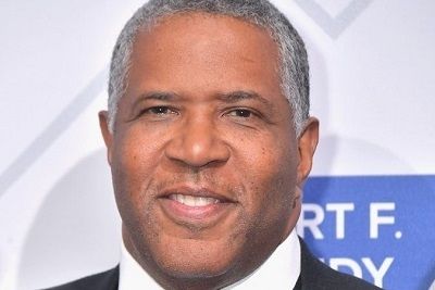 Suzanne McFayden Wiki, Age (Robert F. Smith's Wife) Bio, Family Facts 2 Suzanne McFayden's ex-spouse Robert Smith promised to pay the debt of Morehouse College 400 Students
