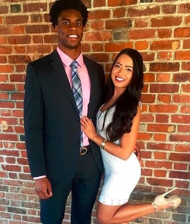 Alyssa Okada Wiki, Age, Height (Obi Melifonwu’s Girlfriend) Bio, Family 3 Alyssa Okada with her boyfriend Obi Melifonwu (English born American Football Player)
