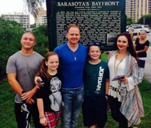 Erendira Wallenda Wiki, Age (Nik Wallenda’s Wife) Bio, Family & Facts 4 Erendira Wallenda Children & Spouse Nik Wallenda