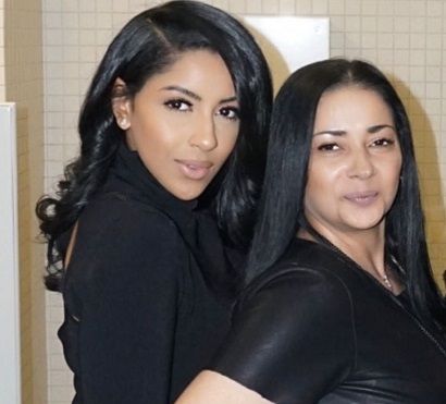 Kyra Robinson Wiki, Age, Net worth (Mike Epps' Wife) Bio & Family 8 Kyra Robinson with Mom, Father & Family