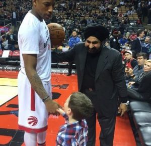 Nav Bhatia Wiki, Age, Wife (Toronto Raptors Superfan) Bio, Family Fact 5 Nav Bhatia Social Media & Hobbies