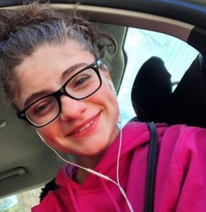 Sophie Pecora Wiki, Age, Height, Weight, Bio, Family & Boyfriend 2 Sophie Pecora Amercian Singer & Songwriter