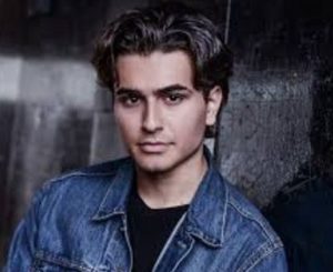 Alexander Eling (Actor) Wiki, Age, Height, Weight, Bio, Family & More 5 Alexander Eling Height, Weight & Ethnicity