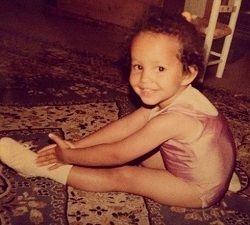 Francesca Hayward Height, Weight, Age (Ballerina) Bio, Family & Facts 4 Francesca Hayward childhood picture