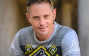 Grant Thompson Wiki, Age (King of Random) Wife, Bio, Family & Facts 2 Grant Thompson Canadian-American YouTuber, Pilot, Businessman & Influencer died on July 29