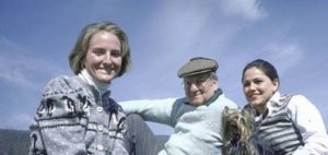 Lee Iacocca Age, Wife, Biography, Family, Kids, Death Cause & Facts 3 Lee Iacocca wiith Peggy Johnson (Wife) & Kathryn (Daughter)