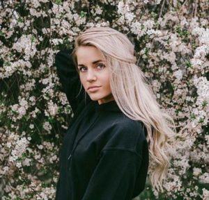 Mallory Santic (Love Island) Age, Height, Weight, Boyfriend, Bio, Family 5 Mallory Santic Instagram & Twitter