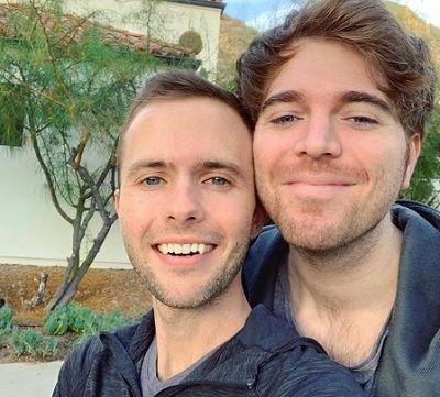 Ryland Adams Height, Weight, Age, Bio of Shane Dawson's Boyfriend 4 Ryland Adams with his boyfriend and fiance Shane Dawson (YouTube star)
