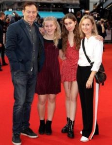 Emma Hewitt - Biography, Age, Facts, Family Life of Jason Isaacs' Wife 4 Emma Hewitt Family
