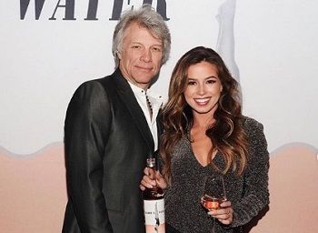 Kristina Schulman (Bachelor) Wiki, Age, Height, Weight, Boyfriend, Bio 5 Schulman with Jon Bon Jovi (artist)