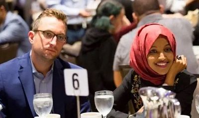 Tim Mynett Wiki, Age (Ilhan Omar's Boyfriend) Biography, Family, Facts 3 Tim Mynett's wife Beth Jordan Mynett accused Ilhan Omar (American Politician) as the main reason of her failed marriage