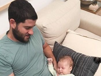 Tim Rosenman Wiki, Age (Whitney Port’s Husband) Bio, Family & Facts 4 Tim with his baby son Sonny Sanford Rosenman