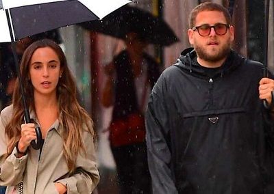 Gianna Santos Wiki, Age (Jonah Hill's Girlfriend) Bio, Family & Facts 3 Gianna Santos American Content Manager with her boyfriend Jonah Hill (American actor, director, producer, screenwriter, and comedian)
