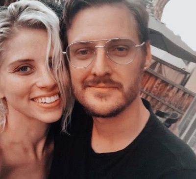 Julianne Wilson - Bio, Age, Facts, Family Life of Jarrid Wilson's Wife 4 Julianne Wilson with her spouse Jarrid Wilson (American Pastor, Author, Founder, and Mental health Advocate)