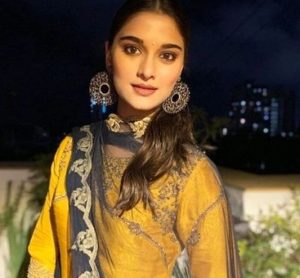 Saiee Manjrekar Height, Weight, Age, Boyfriend, Biography, Family & More 5 Saiee Manjrekar Personal Life