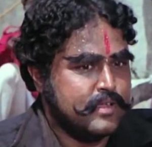 Viju Khote Age, Wife, Height, Weight, Bio, Family, Death & Facts 6 Viju Khote in Sholay film as Kalia