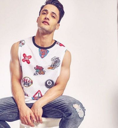 Asim Riaz (Bigg Boss) Height, Weight, Age, Bio, Family & Facts