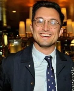 Dean Fleischer-Camp - Bio, Family, Fact of Jenny Slate Husband 4 Dean Fleischer-Camp Net worth, Lifestyle & Income