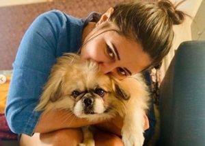 Rashami Desai Height, Weight, Age, Husband, Bio, Family & Facts 7 Rashami with pet dog Oreo