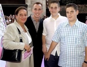 Jennie Rhodes Wiki, Age (Gary Rhodes' Wife) Bio, Family & Kids 3 Jennie Rhodes Family