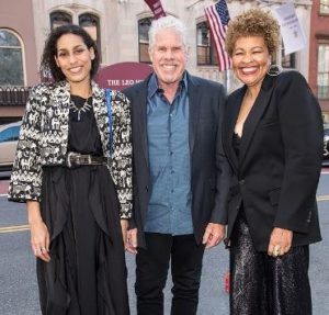 Opal Perlman - Bio, Age, Family, Facts of Ron Perlman’s Wife 4 Opal Perlman Income, House & Lifestyle