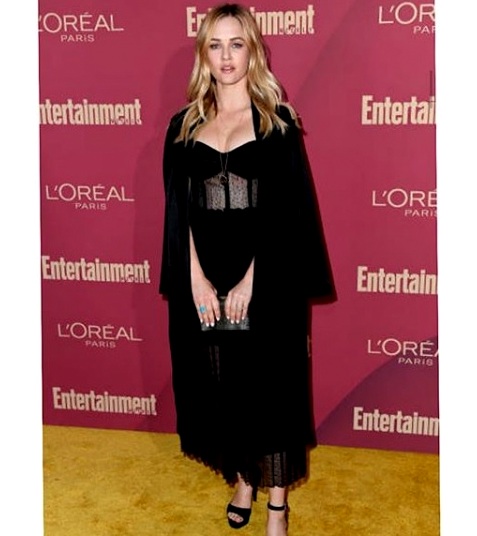 Ambyr Childers Height, Weight, Age, Husband, Bio, Family, Facts 3 Ambyr Childers height & weight