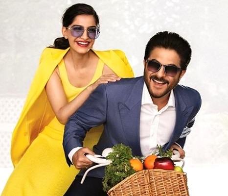 Anil Kapoor Height, Weight, Age, Wife, Biography, Family, More 6 Anil Kapoor with daughter Sonam Kapoor