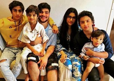 Arhaan Khan Bio, Age (Arbaaz Khan's son) Height, Weight, Family 4 Arhaan Khan with cousins