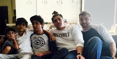Arhaan Khan Bio, Age (Arbaaz Khan's son) Height, Weight, Family 2 Arhaan Khan with family