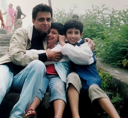 CarryMinati (Ajey Nagar) Height, Weight, Age, Net worth, Bio, Family 2 CarryMinati childhood photo with father and elder brother