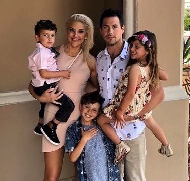 Gina Kirschenheiter wiki, Age, Husband, Height, Weight, Bio, Family 4 Gina Kirschenheiter with her ex husband Matthew Kirschenheiter and kids Nicholas, Sienna & Luca