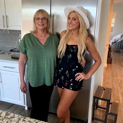 Gina Kirschenheiter wiki, Age, Husband, Height, Weight, Bio, Family 2 Gina Kirschenheiter with her mother Susan Archer